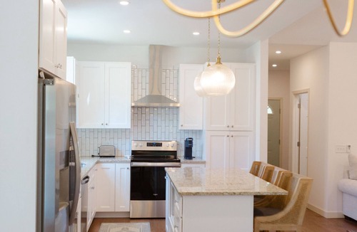Burlington House | Elon University & Country Club Area Newly Built 3BDR home large private backyard
