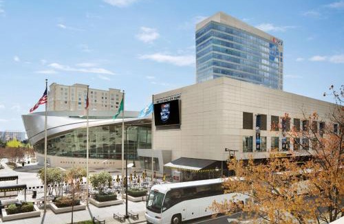 Second Ward Hotel | Embassy Suites by Hilton Charlotte Uptown