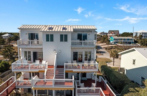 Emerald Isle House | Emerald Isle Oceanfront, Beautifully Decorated and Unbelievable Amenities