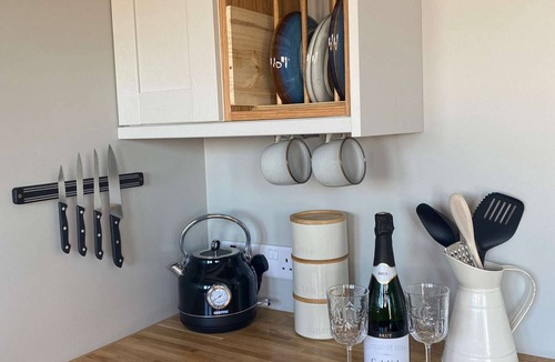 Llanfarian Cabin | En-suite Shepherds Huts