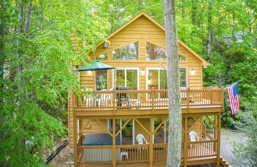 Maggie Valley Cabin | Enchanted Secluded Cabin w/Hot Tub, Fire Pit, and Pets Welcome