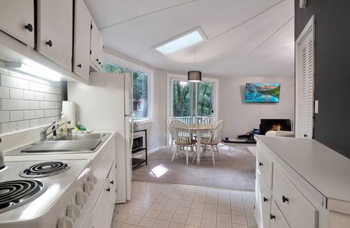 Mill Ridge House | Enchanting Mountain Tree House Hideaway.