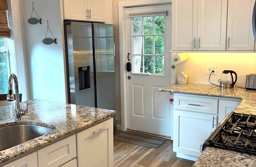 Newland Cottage | Enjoy River Front Living in Linville Land Harbor.Waterfront Views,Modern Cottage