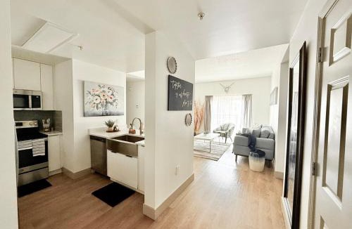 Charlotte Center City Apartment | Enjoy Spacious Uptown 4 BR
