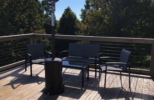Millers Creek Cabin | Enjoy spectacular views just seconds from the Blue Ridge Parkway.