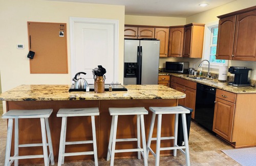 Morehead City House | Enjoy the Beach, Birds and Boats @ The Bluebird