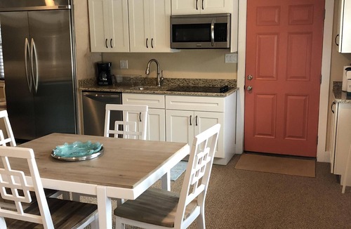 Southern Shores Apartment | Entire 1st Floor Apartment in OBX! Walk To The Beach, Pool, Many Extras