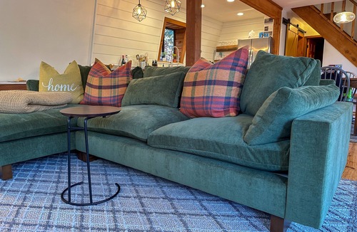 Lake Sequoyah Cabin | Entire cabin on Lake Sequoyah in Highlands.