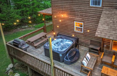 Sugar Mountain House | Entire cabin on Sugar Mountain