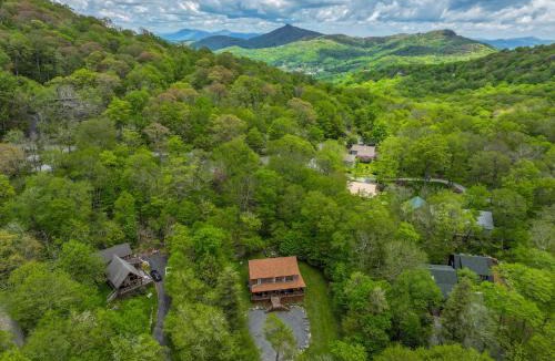 Sugar Mountain House | Entire cabin on Sugar Mountain