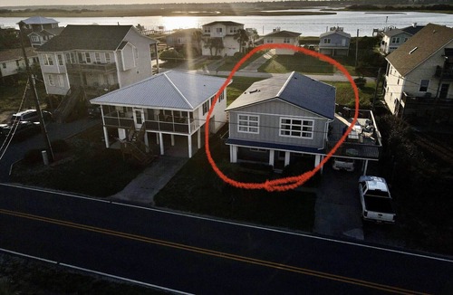 Topsail Beach House | Entire Home! Easy Walk to Beach & Gorgeous Sound View