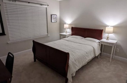 Belmont House | Entire Home In Belmont - Greater Charlotte Arean