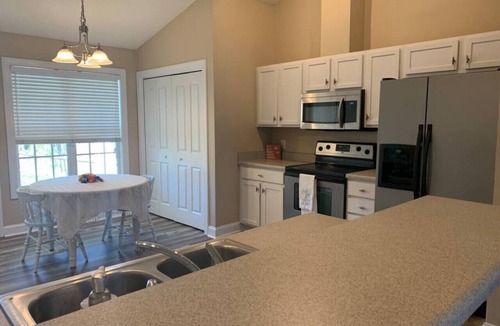 Winterville House | Entire Townhome, Families, Travel Nurses