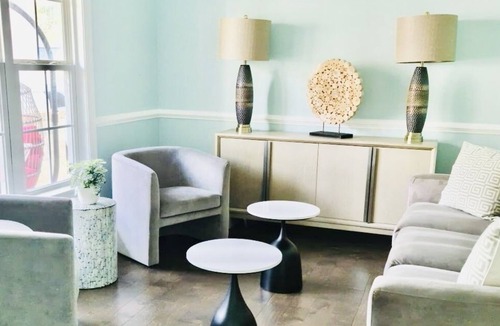 Greensboro House | Escape to a Serene Oasis: Luxury by Lake Townsend