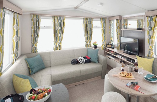 Cummertrees House | Essential Clover Caravan (Sleeps 4, Dog Friendly)
