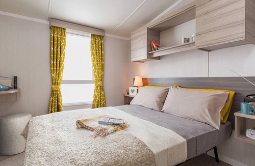Cockburnspath House | Essential Clover Caravan (Sleeps 4, Dog Friendly)