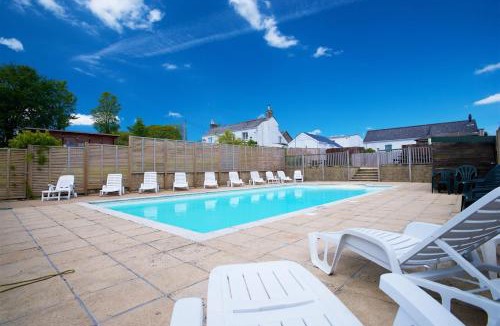 Grampound Other | Eth Melyn Caravan Holiday