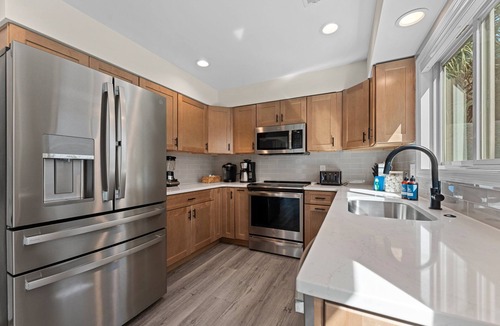 Lawton Woods House | Evening Ember ~ Spa, Fire Pit, Pool Access, Pets ~ 90 Lawton Road ~ Sea Pines