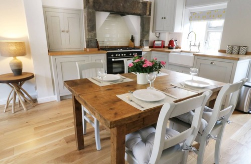 Addingham Cottage | Evergreen