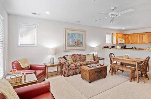 Foscoe Condo | Evergreens 1022 - *15% Discount for stays now until Nov 16* Mountain Condo, Gated Resort, Ind.