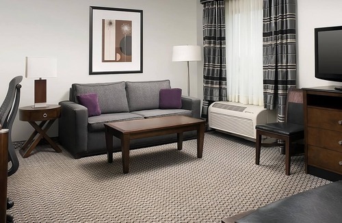 Athens Hotel | Everything You Need For The Perfect Vacation! 3 Units, Indoor Pool, Breakfast!