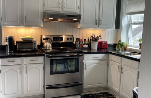 Old Town Cottage | Exclusive Five Star CarriageHouse! Featured in March 2023 PineStraw Magazine!
