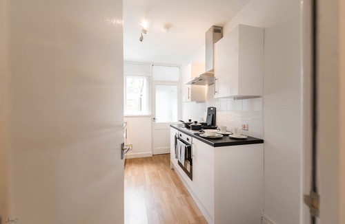 Doncaster House | Executive Double Room