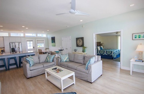 Shell Island House | Experience the beach life with this relaxing oceanfront home.