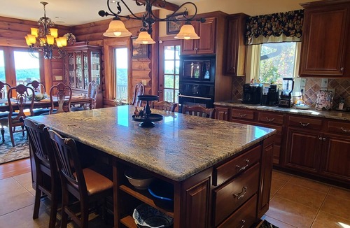 Ferguson Cabin | Experience Tranquility at Trinity Lodge, your Mountain Oasis in Leatherwood