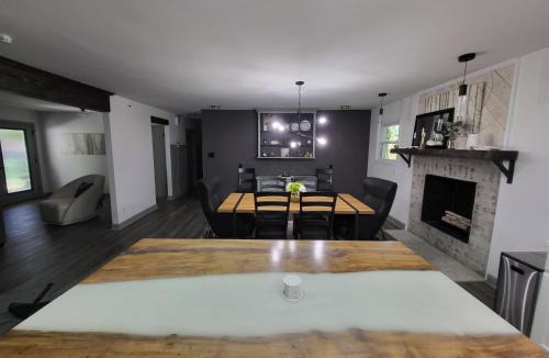 Kannapolis House | Exquisite, newly renovated large home near I-85