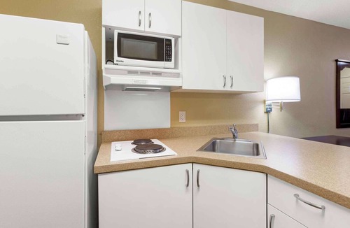 Morrisville Hotel | Extended Stay America Select Suites Raleigh RDU Airport