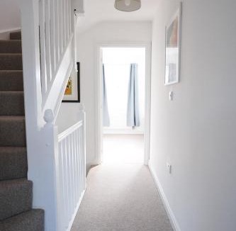Rochester House | Extraordinary Tranquil Rochester Free Parking X 2