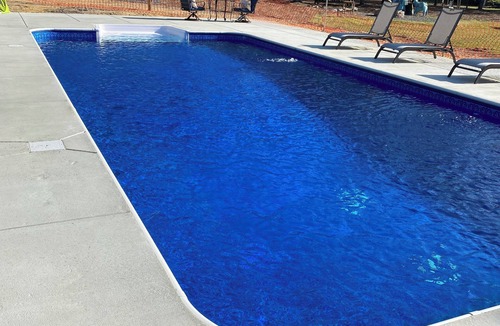 Aberdeen House | Fabulous 5 bedroom house with Saltwater Pool! Available for 2024 US Open!