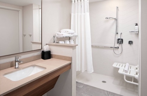 Whitsett Hotel | Fairfield by Marriott Inn & Suites Whitsett Greensboro East