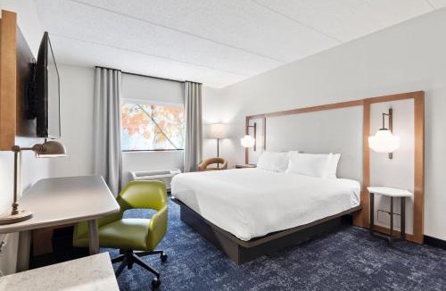 Hickory Hotel | Fairfield Inn & Suites by Marriott Hickory