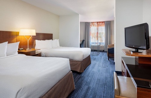 Smithfield Hotel | Fairfield Inn & Suites by Marriott Smithfield Selma/I-95