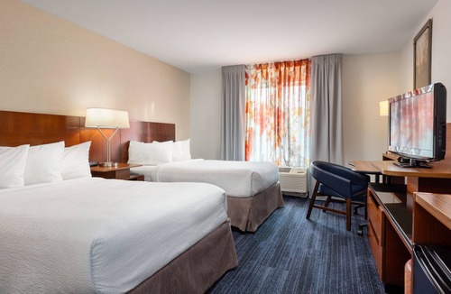 Smithfield Hotel | Fairfield Inn & Suites by Marriott Smithfield Selma/I-95