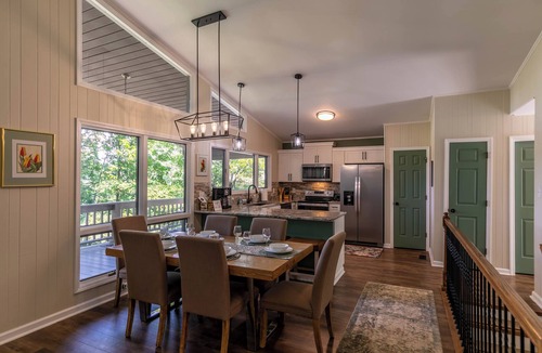 Spruce Pine Cabin | Fairway Gem at Spruce Pine - EV charge port, hot tub, fishing access