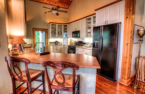 Mountain Air House | Fairway Mountain Villa | Gated Villa with Balcony, Mountain Views and Hot Tub