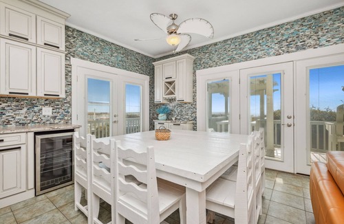 Caswell Beach House | Fairwinds: Inviting Oceanfront Home Built to Entertain