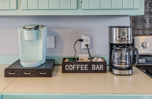 Holden Beach House | Fall Specials! Canalside Retreat, Just a 2 min walk to Beach+Beach Essentials
