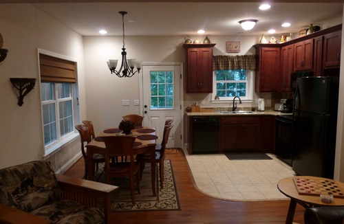 Almond House | Family Friendly, Bryson City, Tsali, GSM Railway, Nantahala