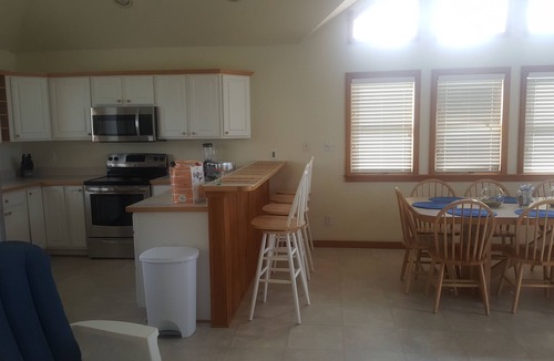 Brigands' Bay House | Family Friendly Canal Front Beach Home-Pet Friendly/Rec room/New Hot Tub