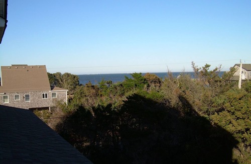 Brigands' Bay House | Family Friendly Canal Front Beach Home-Pet Friendly/Rec room/New Hot Tub