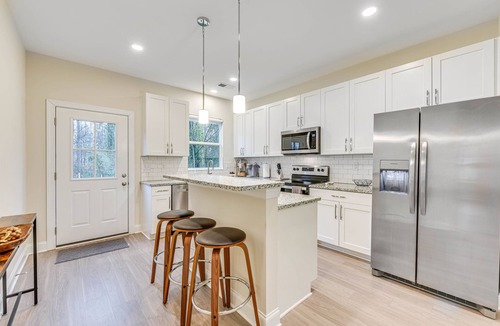 Charlotte House | Family-Friendly Home ~ 5 Mi to UNC Charlotte!
