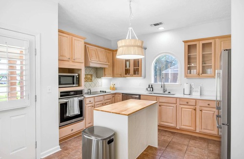 Gunter Afs House | Family-Friendly Home Near EastChase Shopping