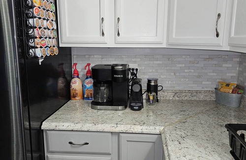 Crouse Apartment | Family Friendly Oasis