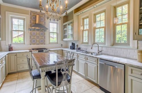 Laurinburg Villa | Family Laurinburg Home w/Private Yard & BBQ