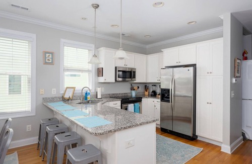 Wilmington Beach House | Family Ocean-View Retreat 4BR/3BA, Like Home!