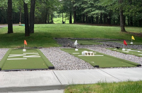 Catawba House | Family Resort! MINI GOLF, heated pool, lakefront, hot tub, game room & theater!
